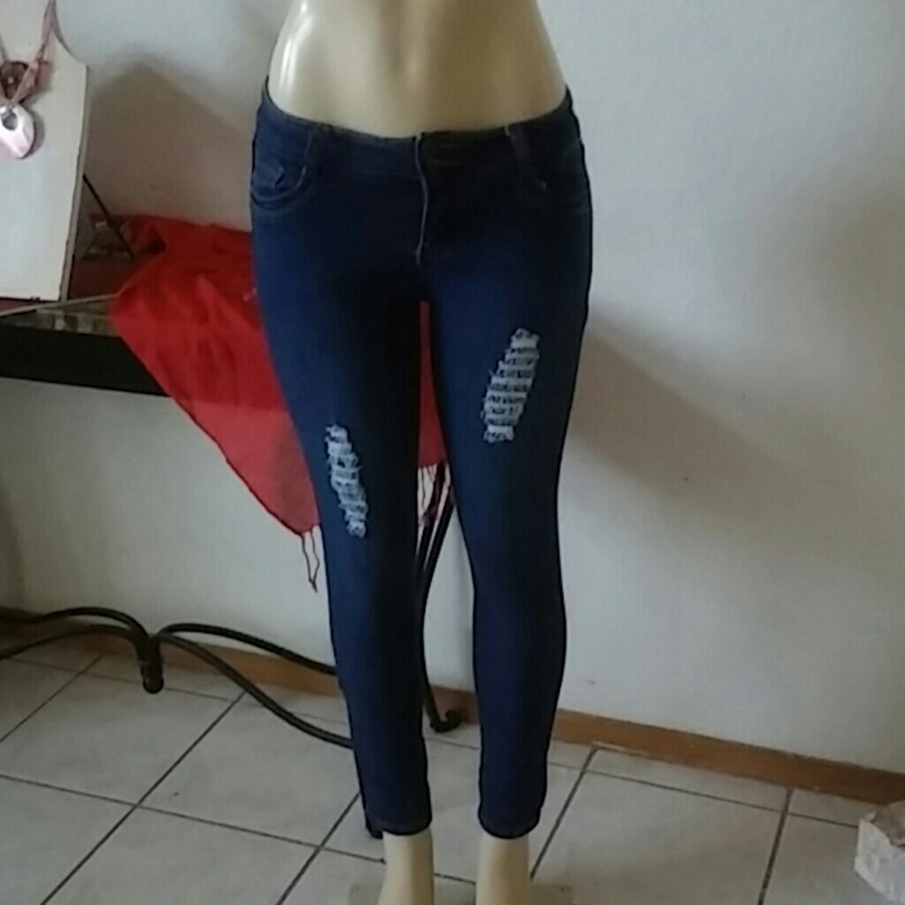 ABM JEANS - Distressed